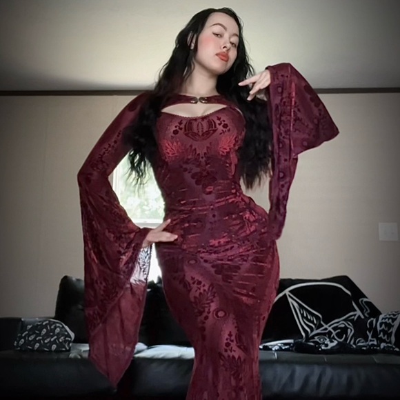 Meet your Posher - Picture 2 of 5